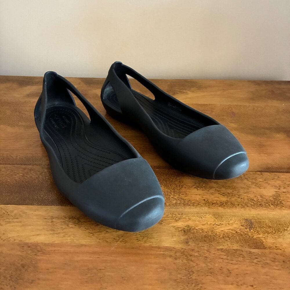 Crocs Womens Black Sienna Ballet Flats 9 Cap Toe Lightweight Slip-On Rubber Shoe